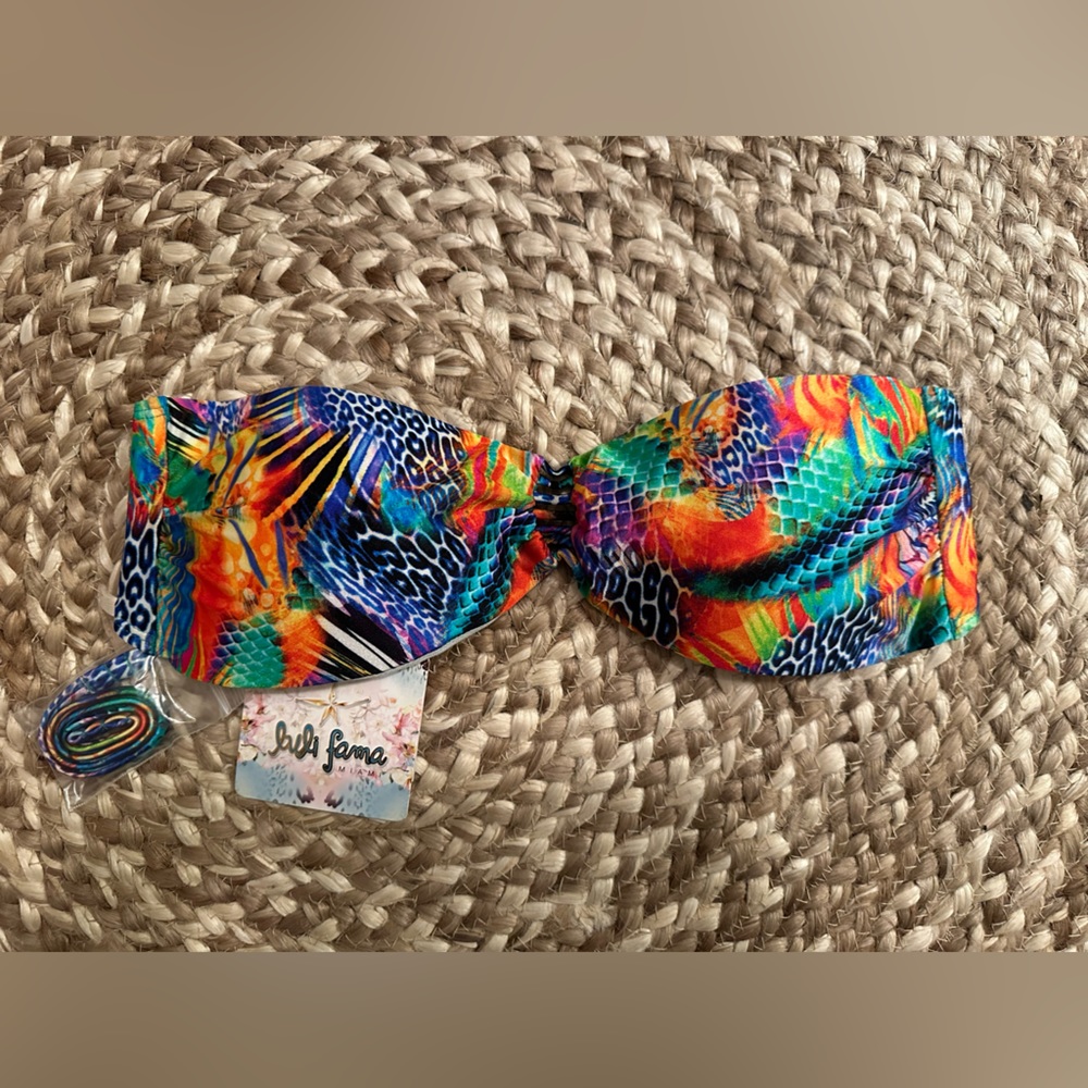 NWT- Luli Fama bikini top- strapless or add the straps- removable padding
